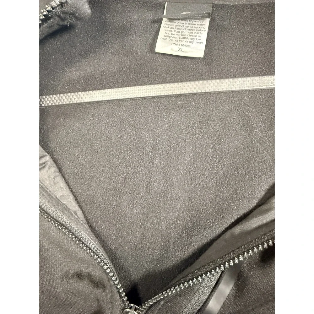 Universal Studios Black 1/4 Zip Fleece Pullover Jacket‎ Size XL